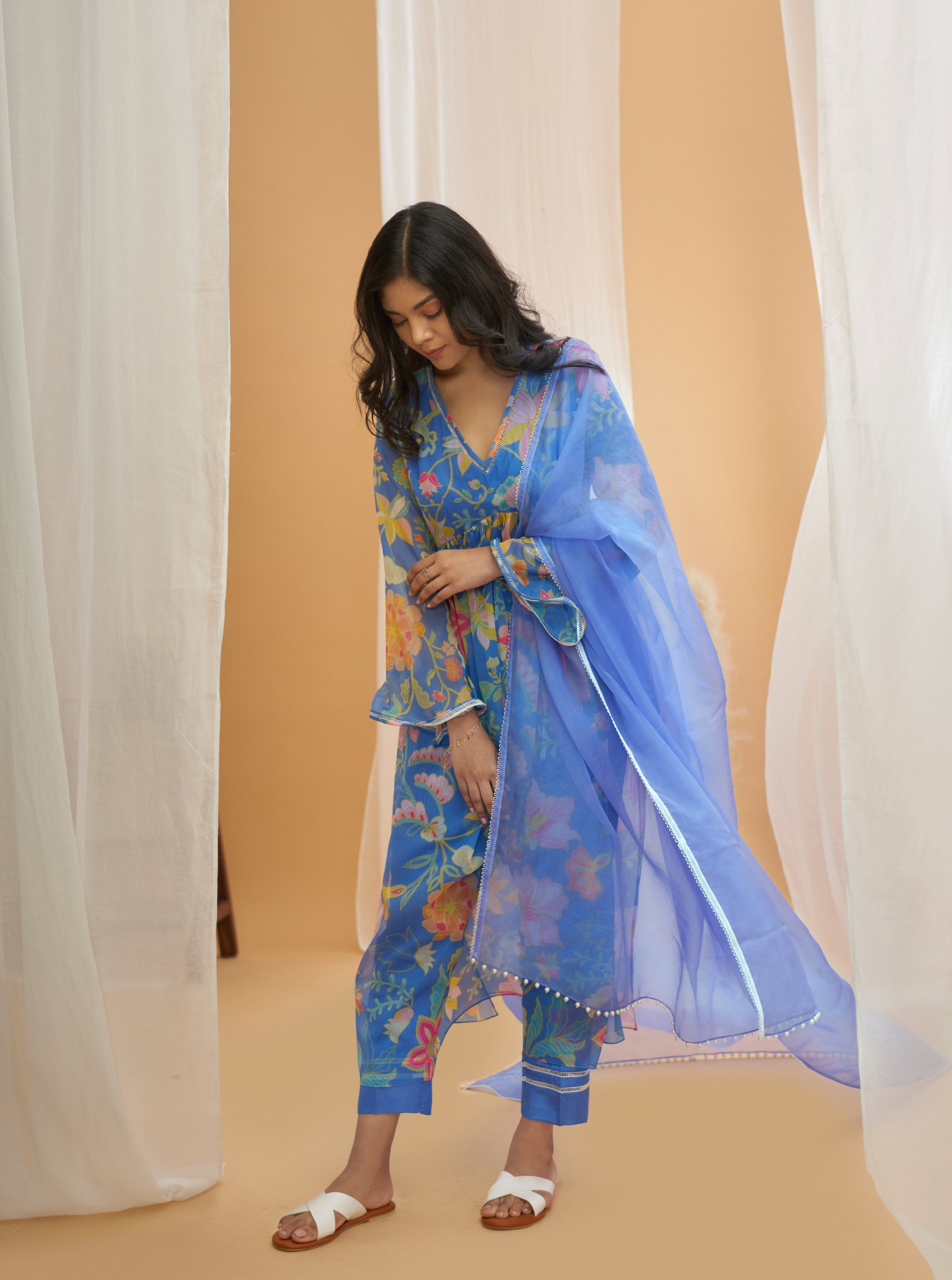 MAYA DUPATTA