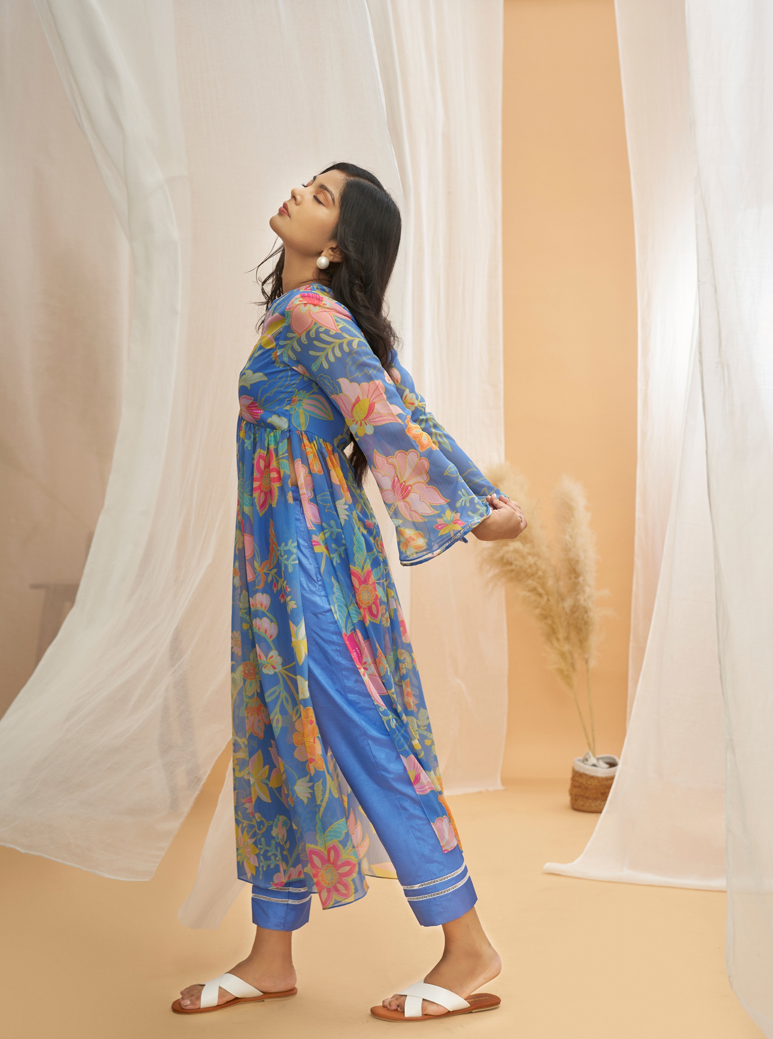 MAYA DUPATTA