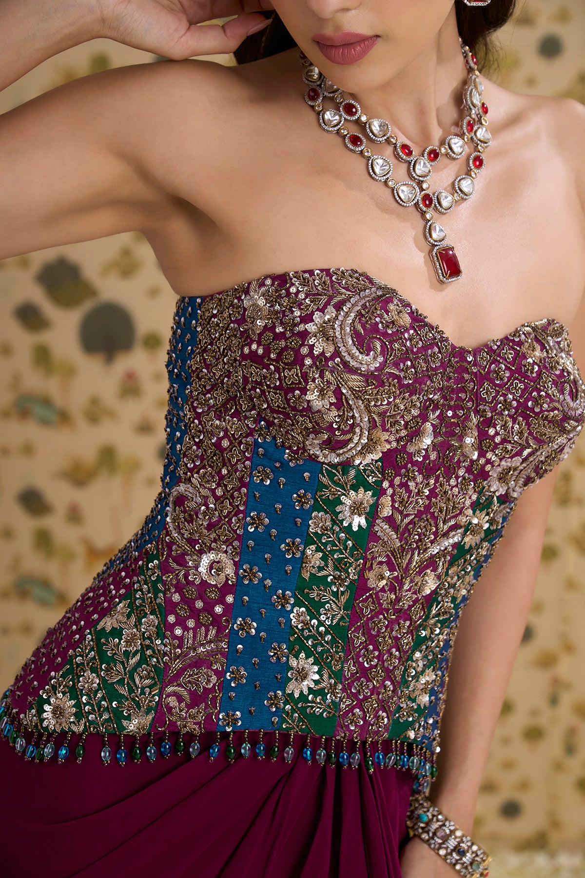 MANJARI CAPE SET