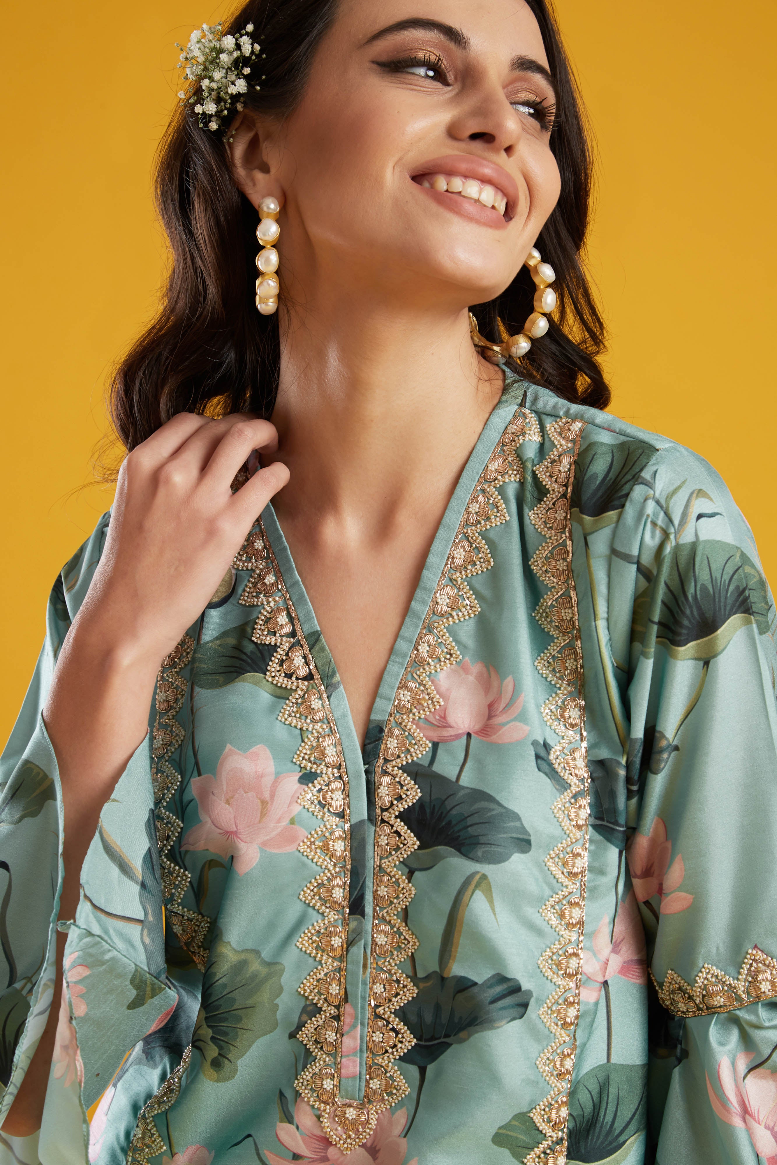 Short tunic with Tulip dhoti pants