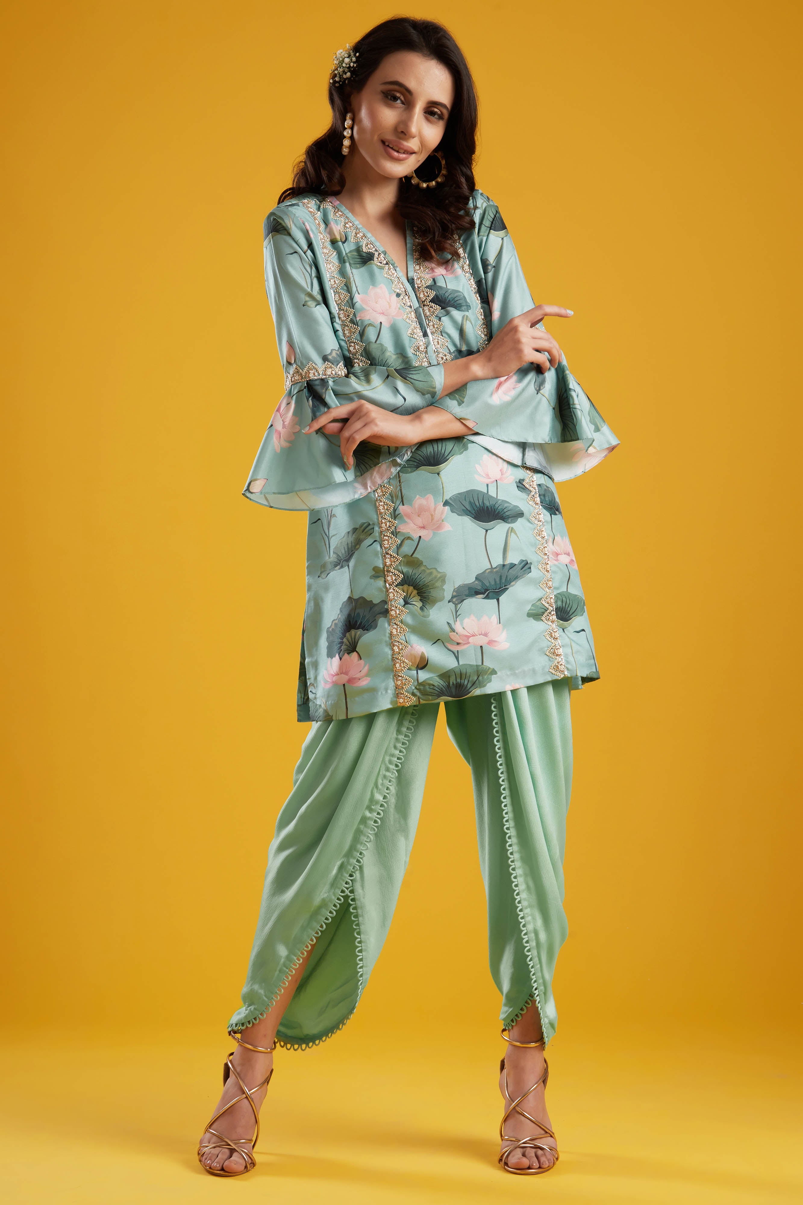 Short tunic with Tulip dhoti pants