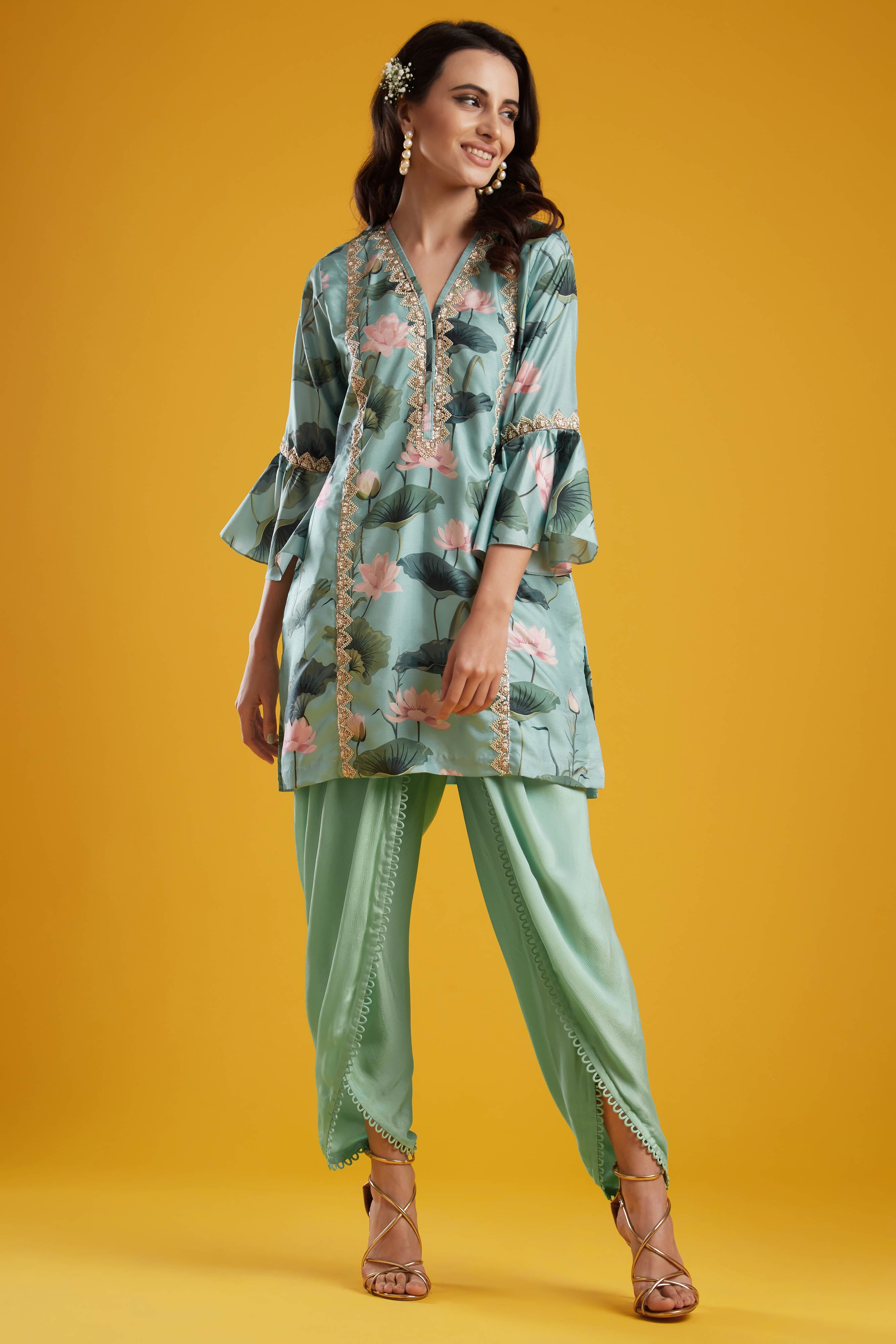 Short tunic with Tulip dhoti pants