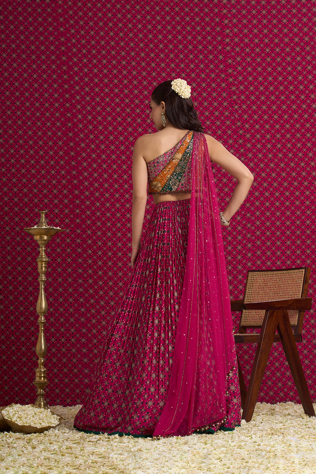 TARA LEHENGA
